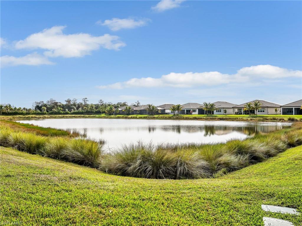 VALENCIA TRAILS - Residential