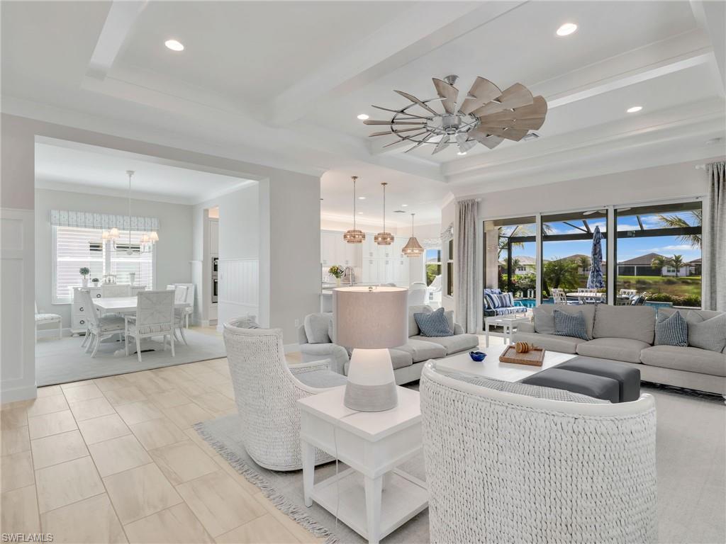 VALENCIA TRAILS - Residential