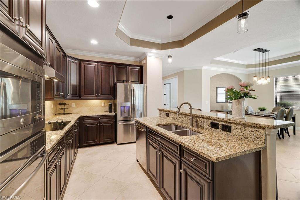 BONITA NATIONAL GOLF AND COUNTRY CLUB - Residential