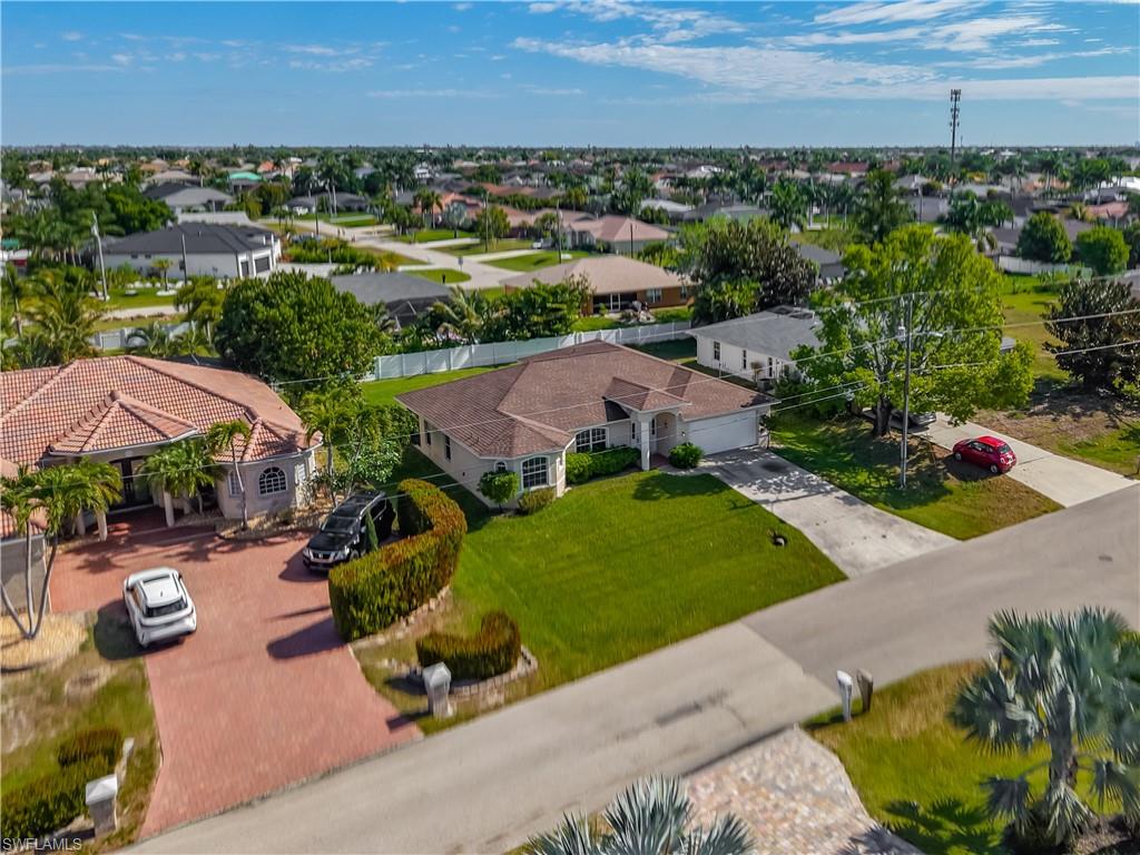 CAPE CORAL - Residential