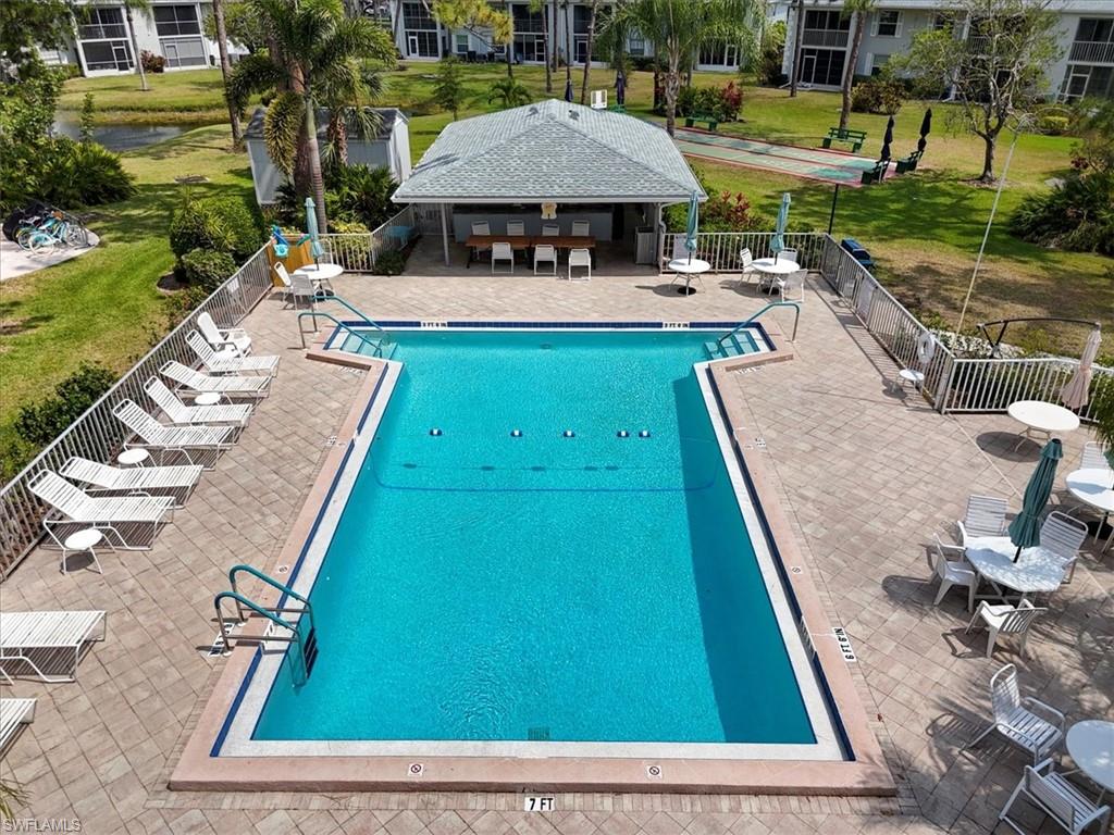 FOXMOOR CONDO II - Residential