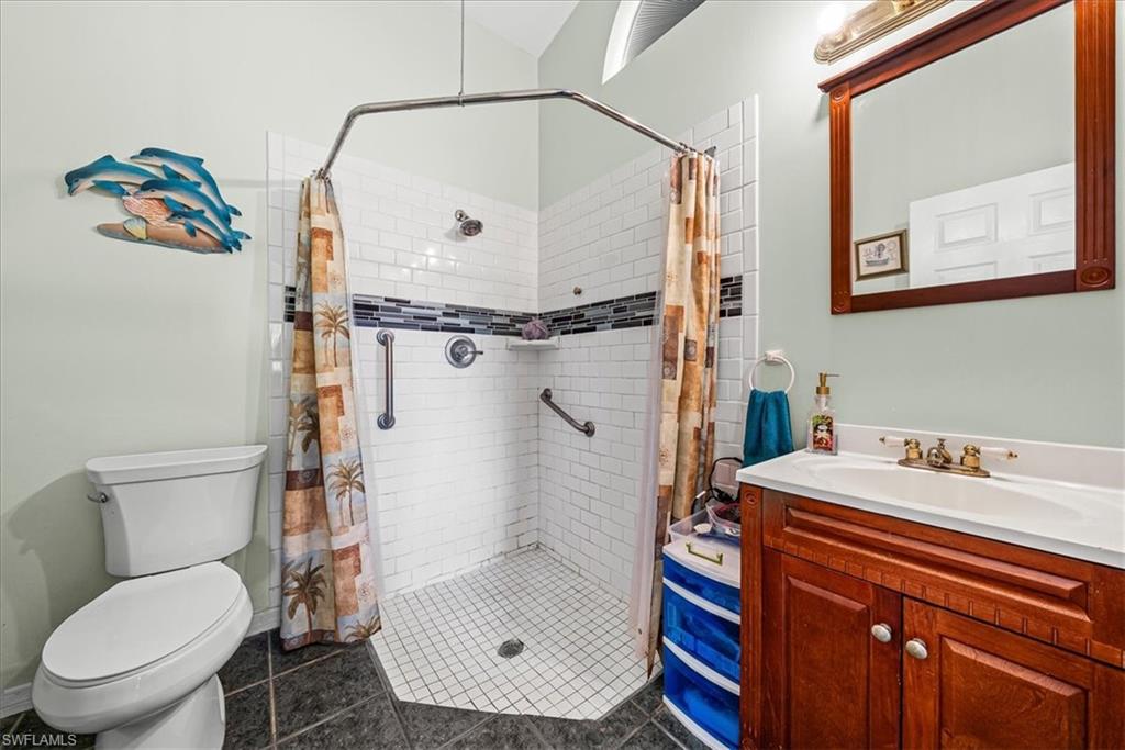 EAGLE POINTE - Residential