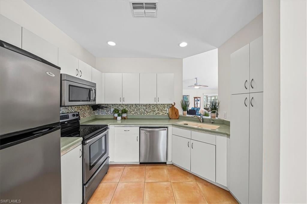 EAGLE POINTE - Residential