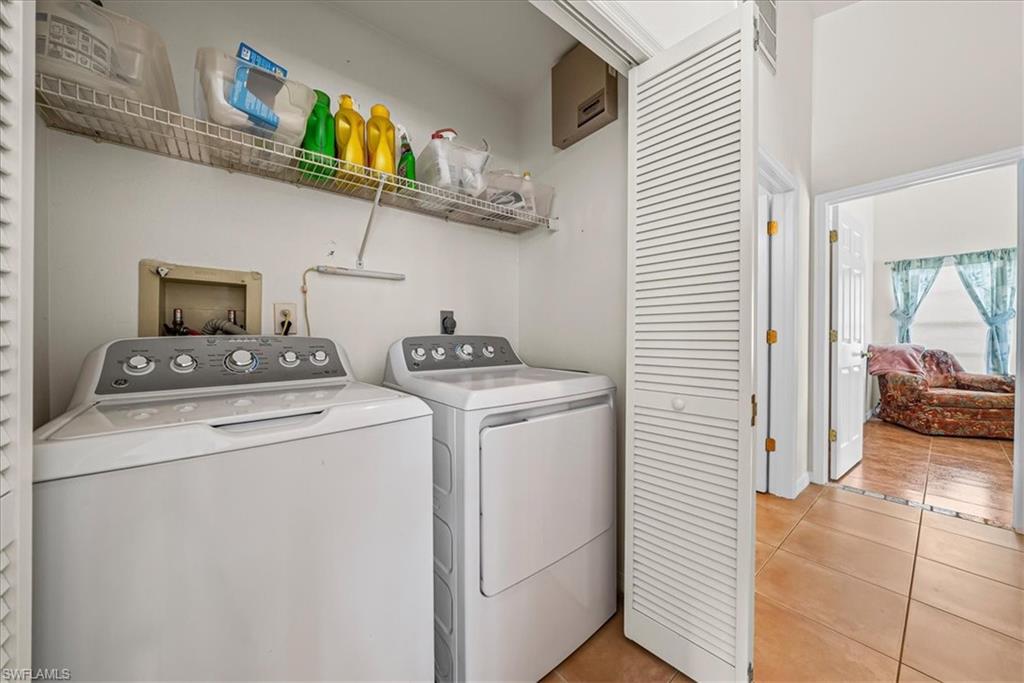 EAGLE POINTE - Residential