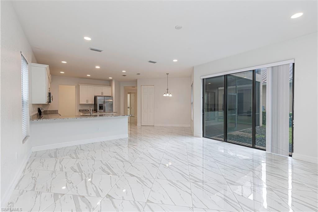 MARBELLA ISLES - Residential