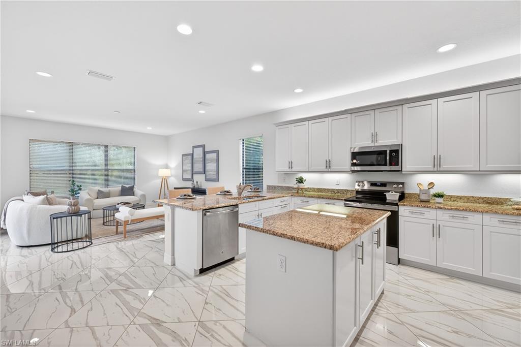 MARBELLA ISLES - Residential