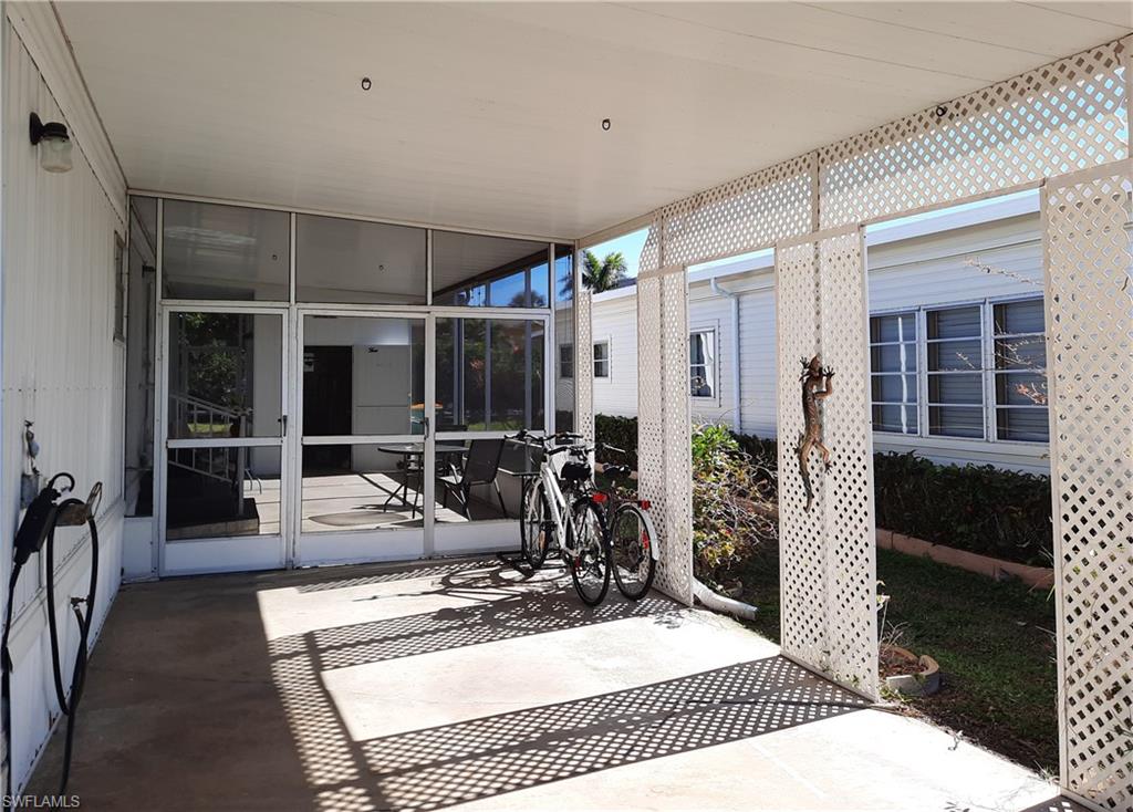 RIVIERA COLONY - Residential