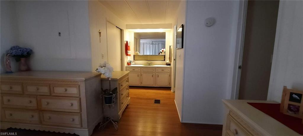 RIVIERA COLONY - Residential