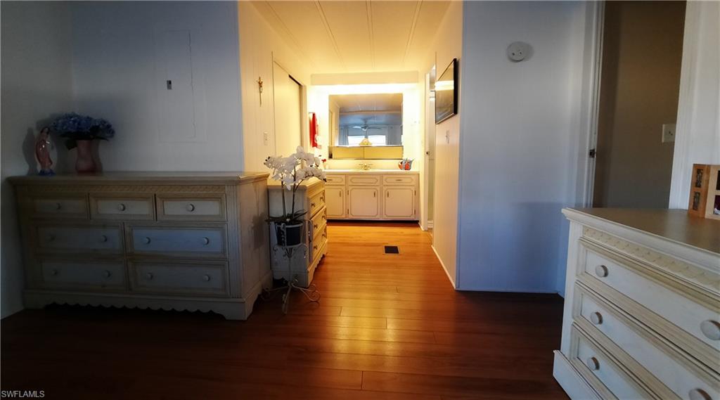 RIVIERA COLONY - Residential