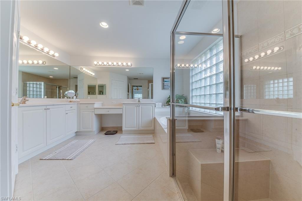 SATURNIA LAKES - Residential