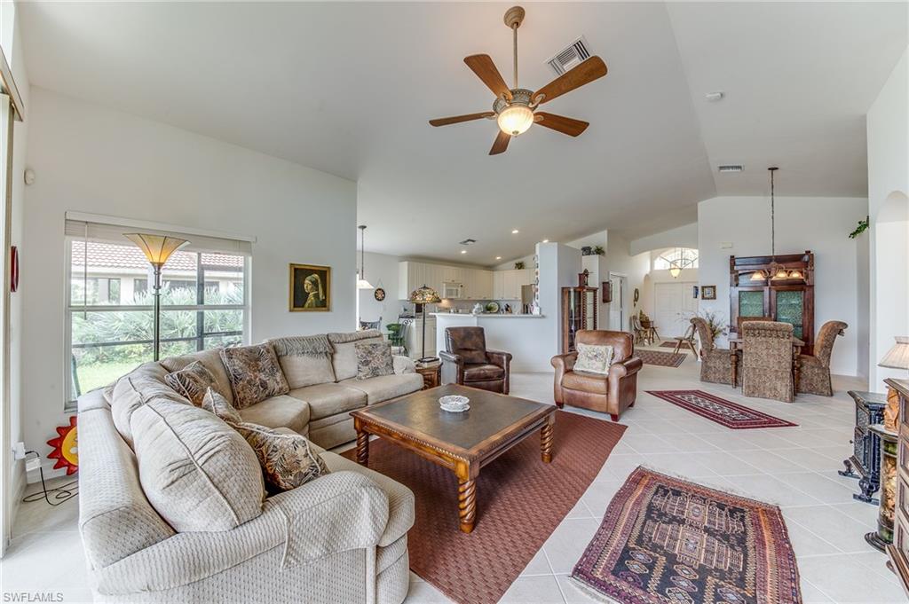 SATURNIA LAKES - Residential