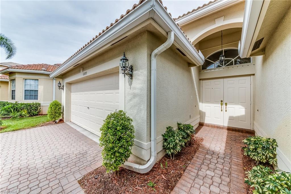 SATURNIA LAKES - Residential