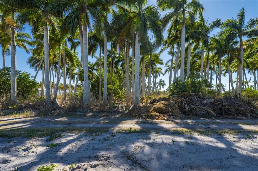 KREAMERS SUBD - Land