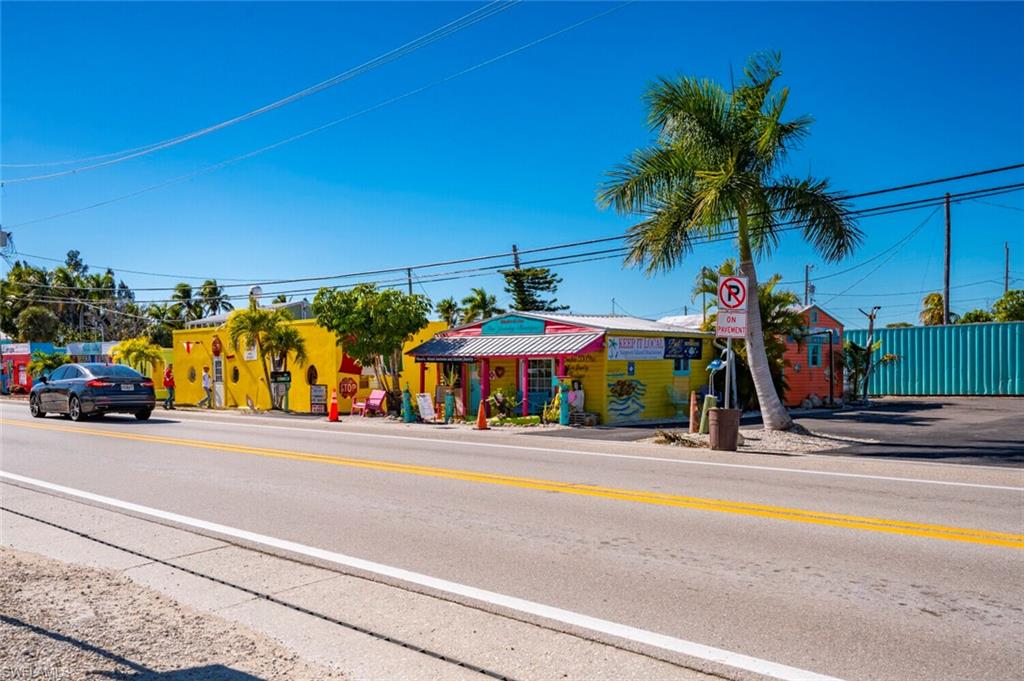 KREAMERS SUBD - Land