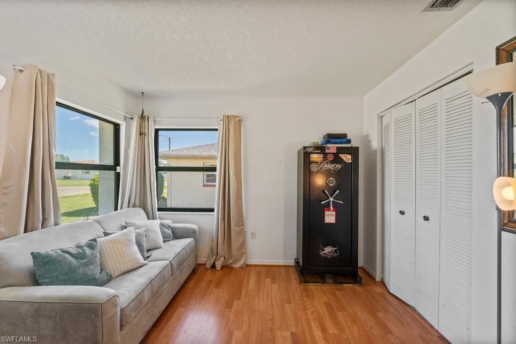 PORT CHARLOTTE - Residential