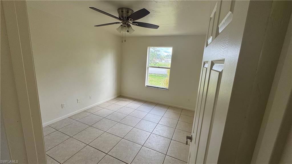 NAPLES MANOR - Residential