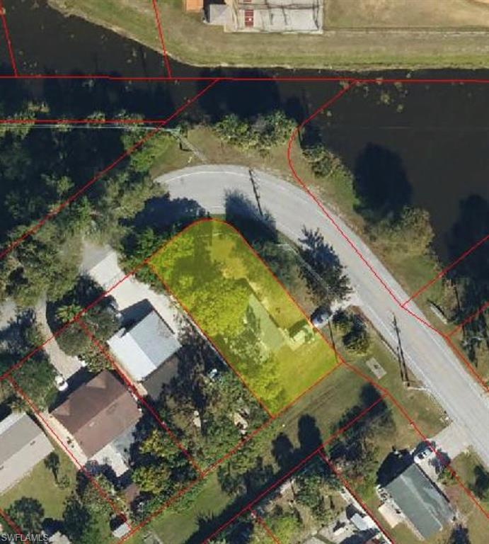 NAPLES MANOR - Residential