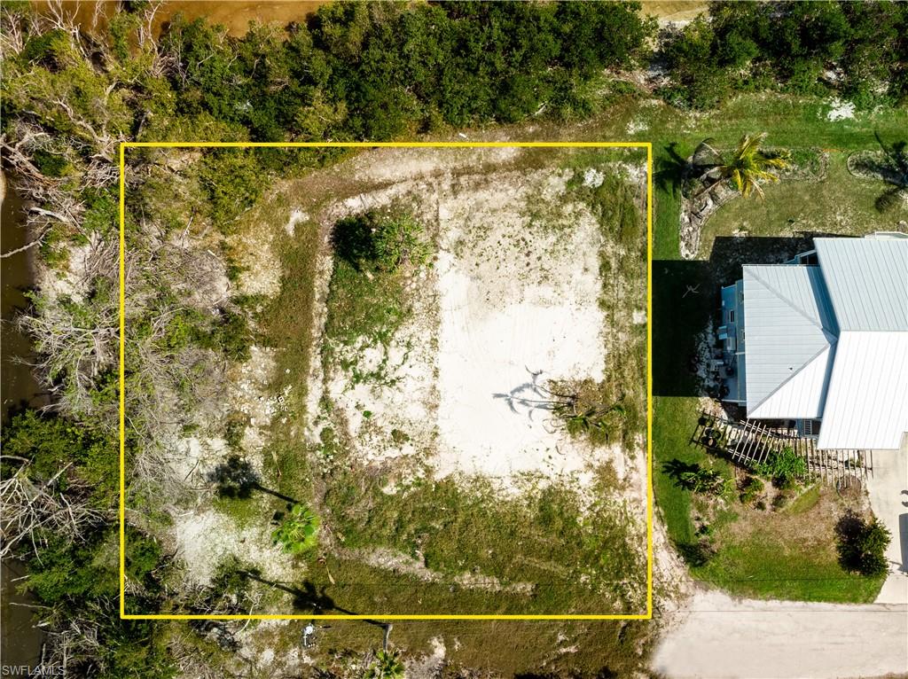 PINE ISLAND TROPICAL HOMESITES - Land