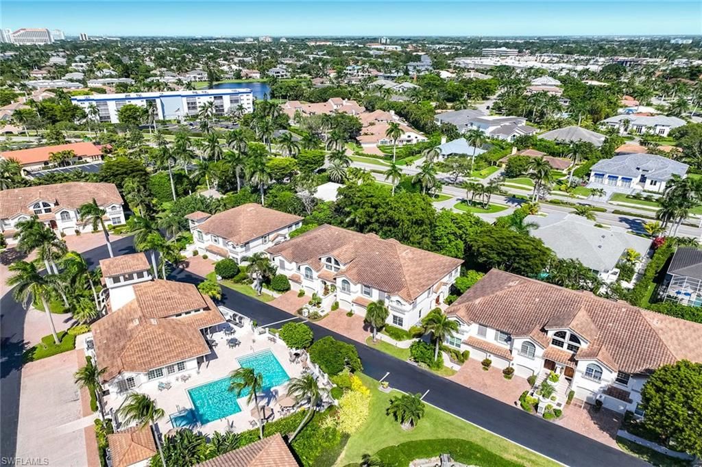 Photo of 265 Colonade CIR #2703, NAPLES, FL 34103 (MLS # 225076920)