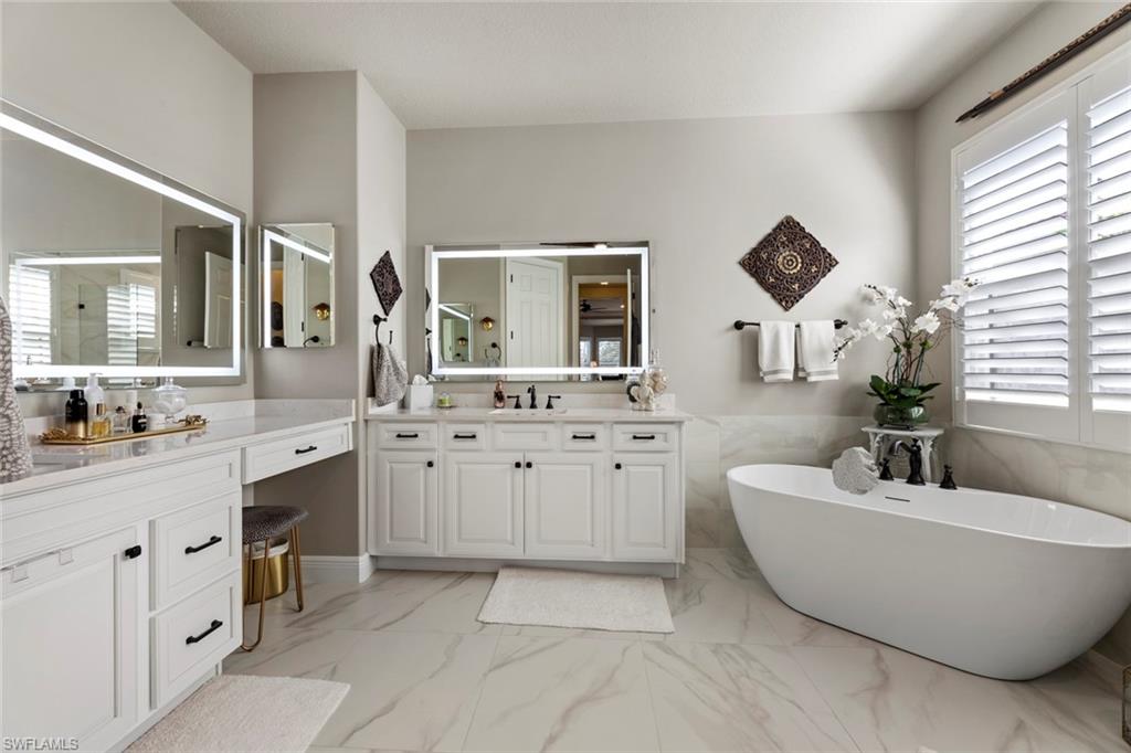 BELLE LAGO - Residential