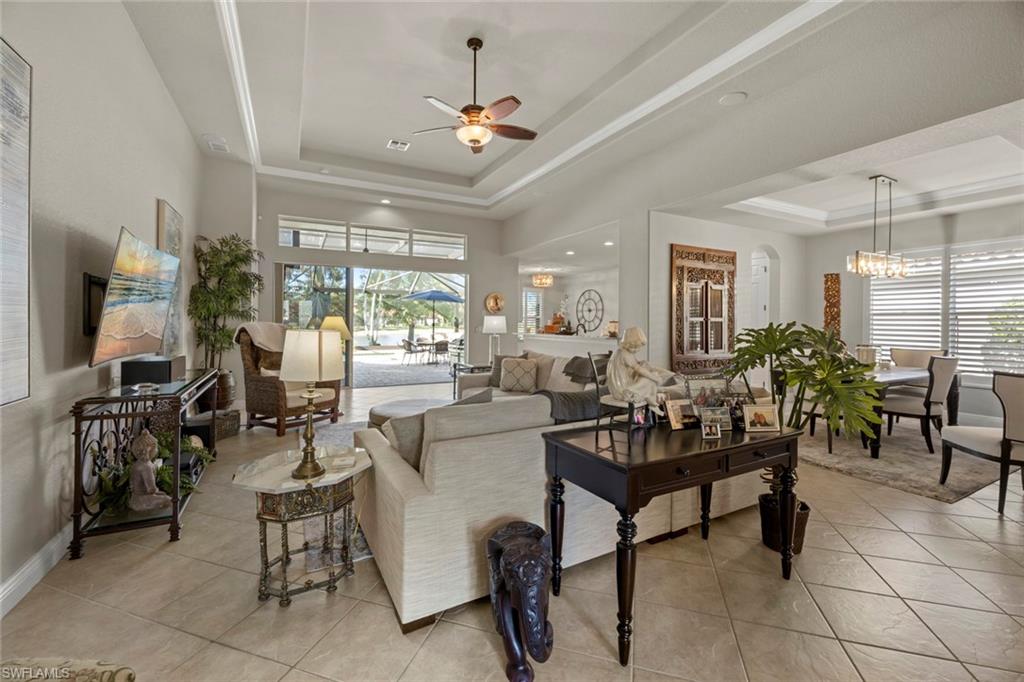 BELLE LAGO - Residential