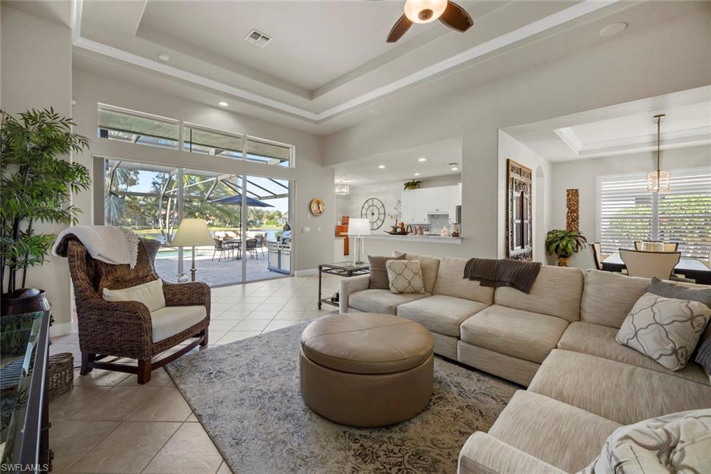 BELLE LAGO - Residential