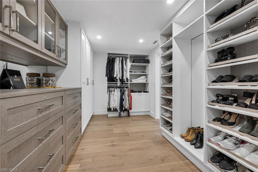 KALEA BAY TOWER 100 - Residential