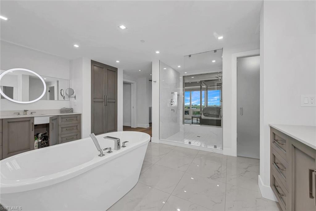 KALEA BAY TOWER 100 - Residential