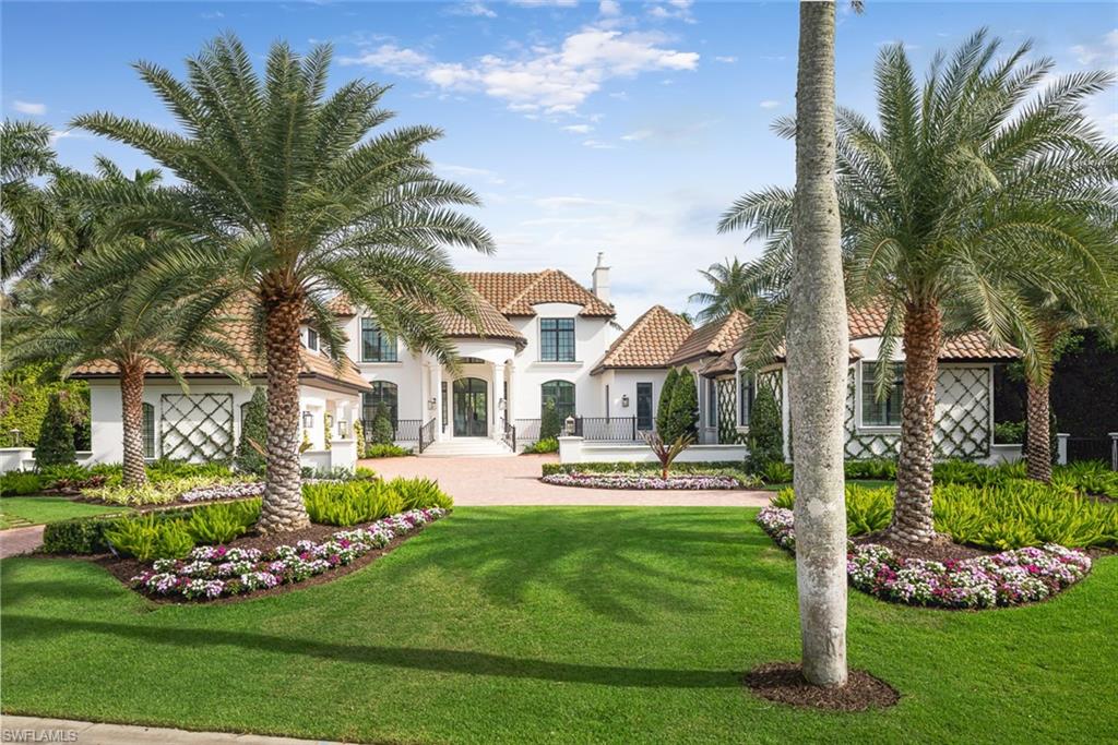 2595 Half Moon WALK