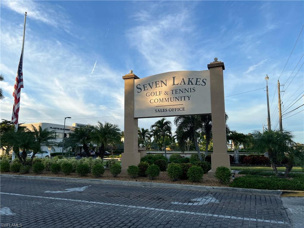 SEVEN LAKES - Residential