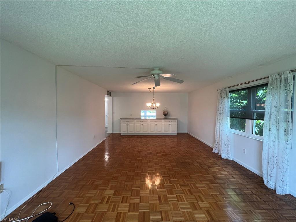 SEVEN LAKES - Residential