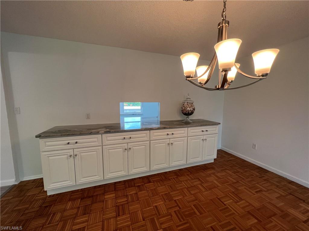 SEVEN LAKES - Residential