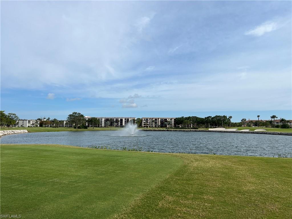 SEVEN LAKES - Residential