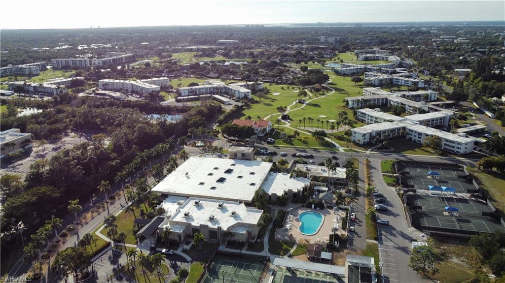 SEVEN LAKES - Residential