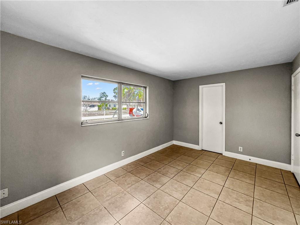 SAN CARLOS PARK SOUTHWEST ADDITION - Residential Lease