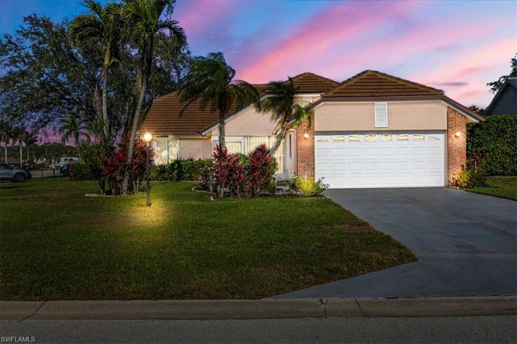 Photo of 6094 Westbourgh DR, NAPLES, FL 34112 (MLS # 226013398)
