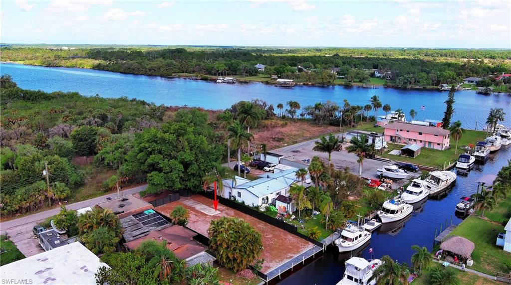 FORT MYERS SHORES - Land