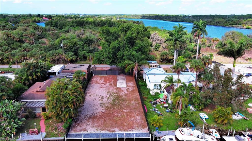 FORT MYERS SHORES - Land