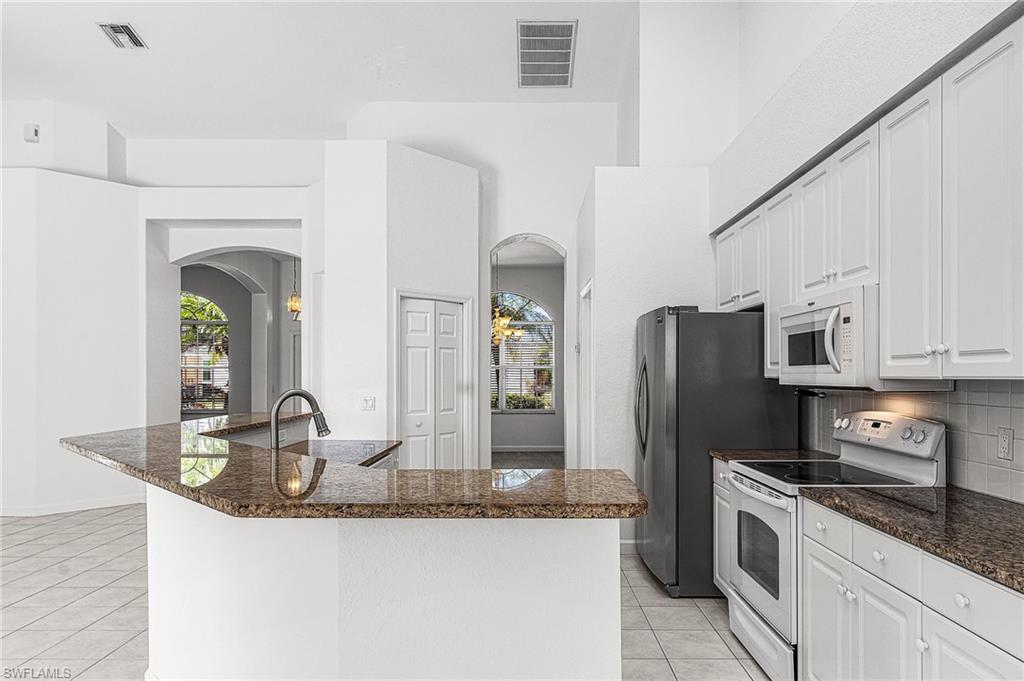 REFLECTION LAKES - Residential