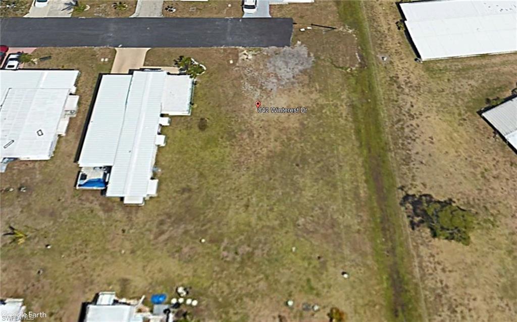 LAZY DAYS MOBILE VILLAGE - Land