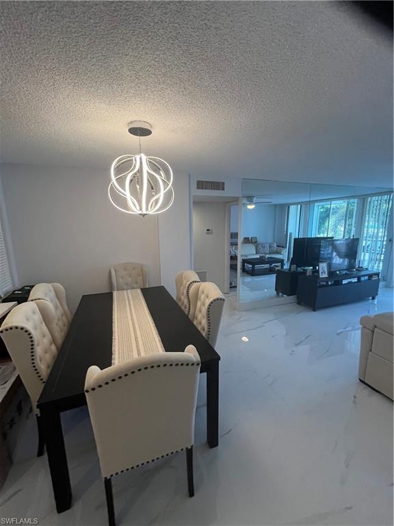 VANDERBILT TOWERS - Residential