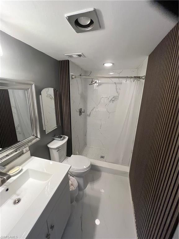 VANDERBILT TOWERS - Residential