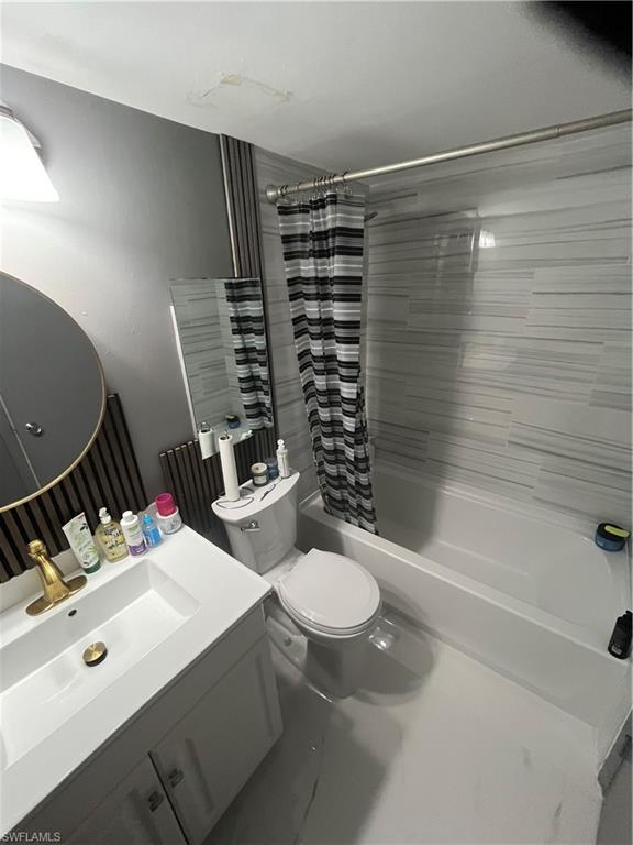 VANDERBILT TOWERS - Residential