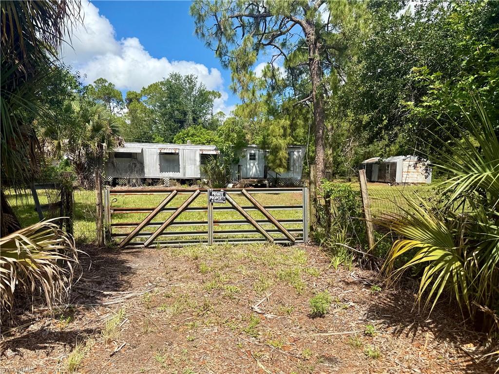 SUNCOAST ESTATES UNREC - Land
