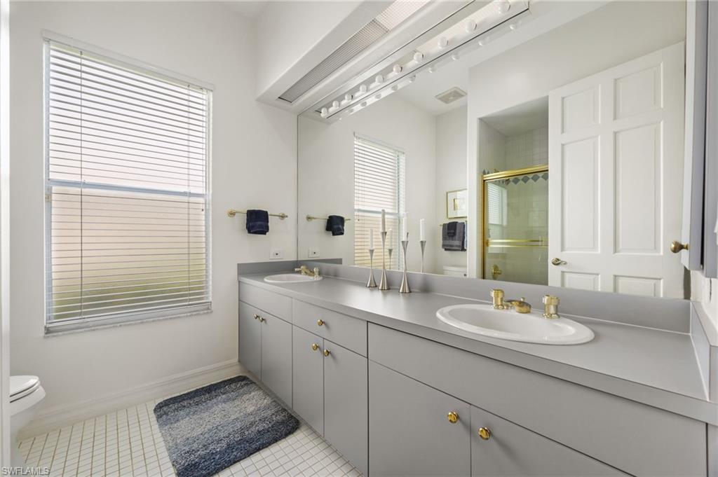 OLDE HICKORY GOLF & COUNTRY CLUB - Residential