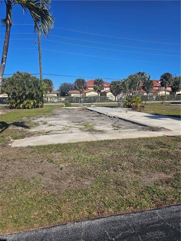 COACHLIGHT MANOR MOBILE HOME - Land