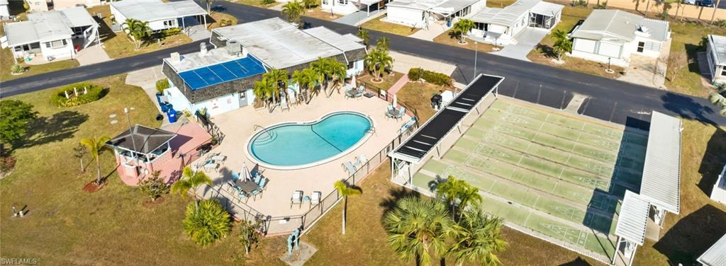 COACHLIGHT MANOR MOBILE HOME - Land