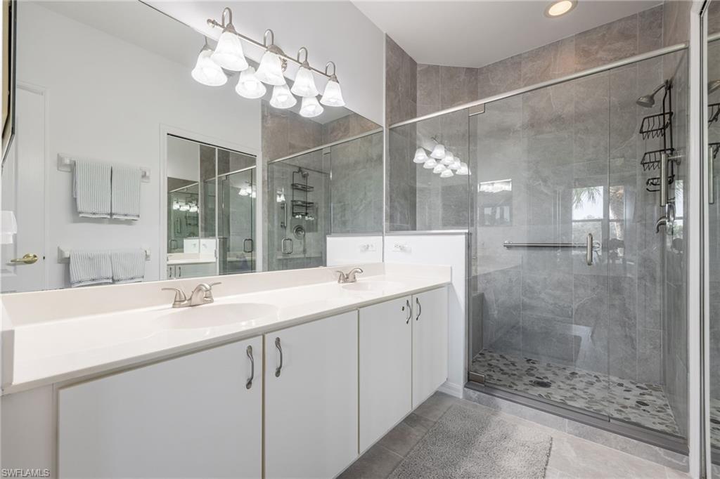 SUNSET STREAM - Residential