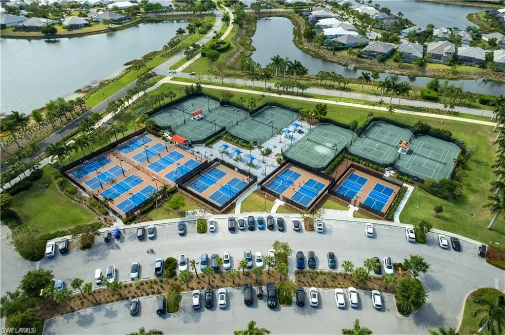 Naples, Florida 34113, United States, 3 Bedrooms Bedrooms, ,4 BathroomsBathrooms,Residential,Contingent,48805