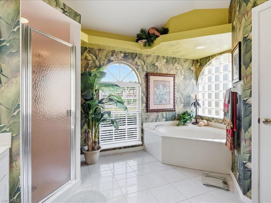 PORT OF THE ISLANDS - Residential